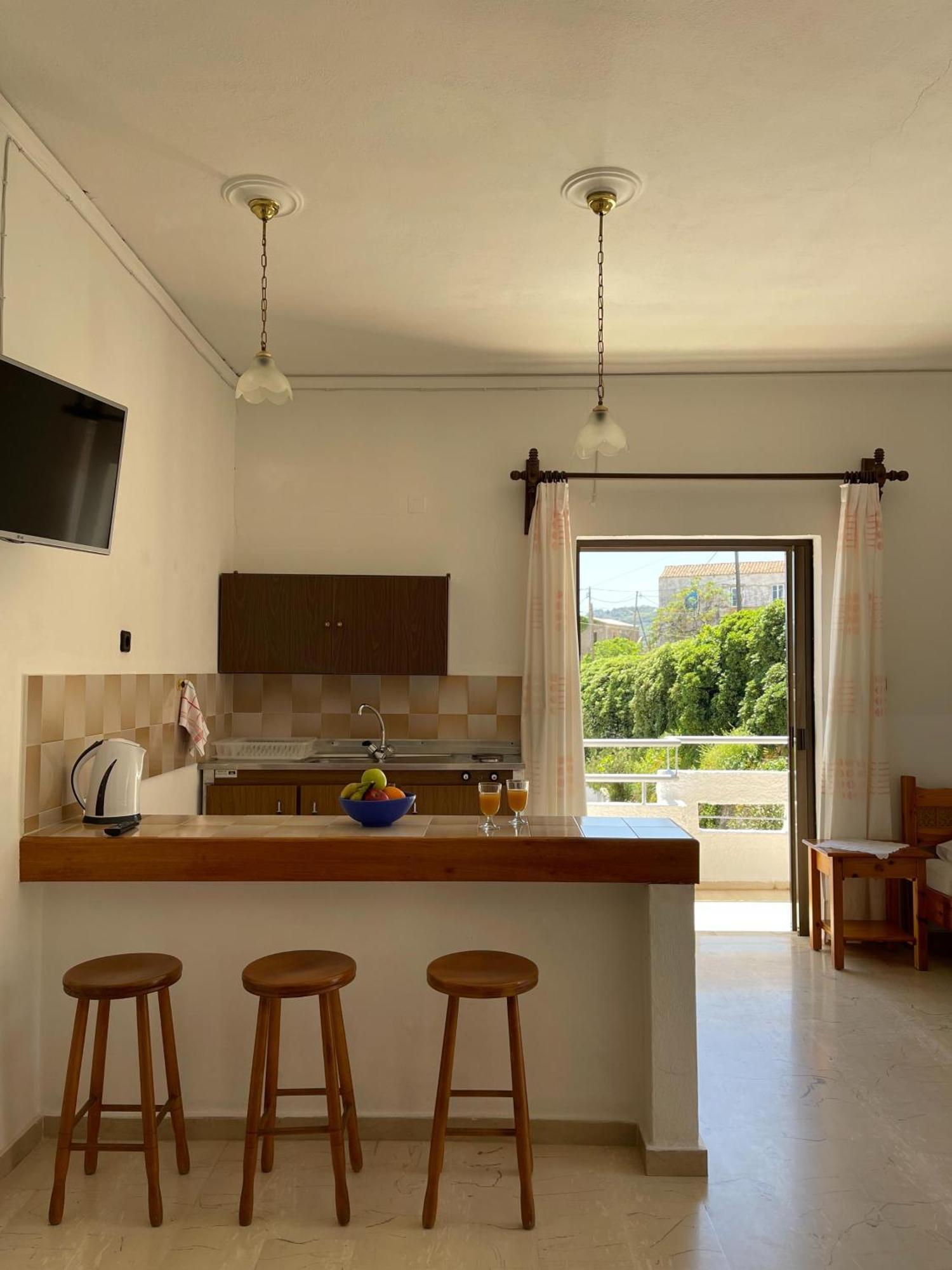 Aeolos Apartments Kolymbari Exterior foto