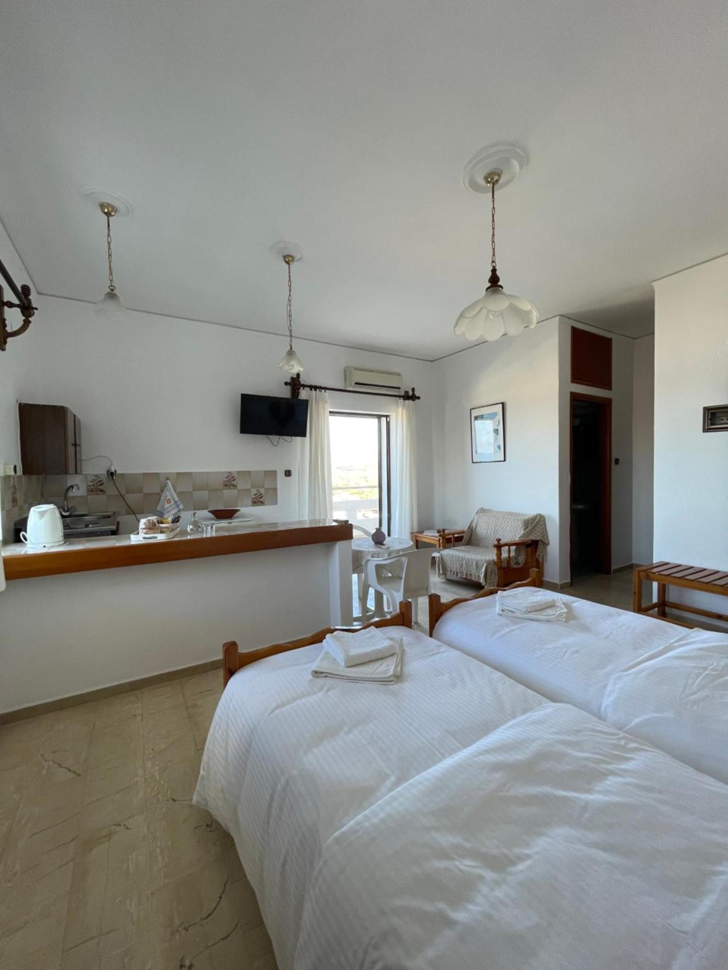 Aeolos Apartments Kolymbari Exterior foto